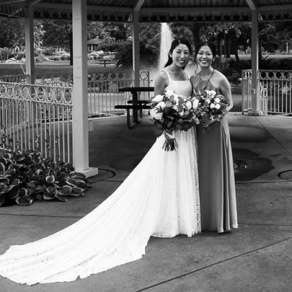 Made with Love Lace Wedding Gown (Ivory Size 2) - Picture 7 of 16